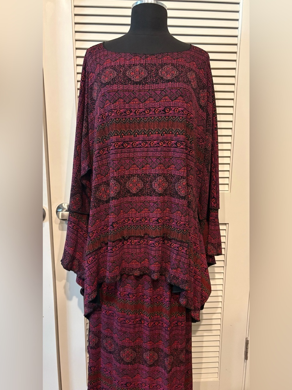 Asymmetrical Maroon Patterned Women's Skirt Set